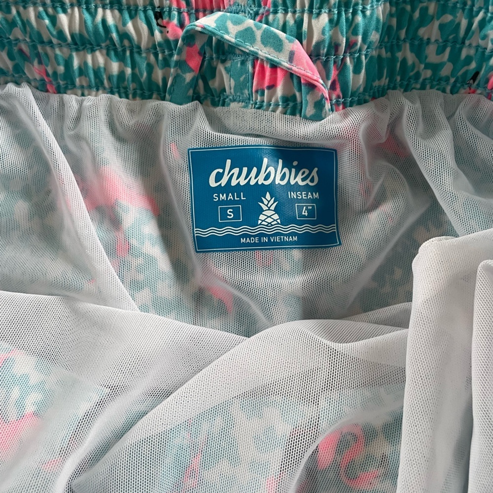 Chubbies Flamingo 4β inseam Menβs Swim Shorts, size small - Picture 2 of 4